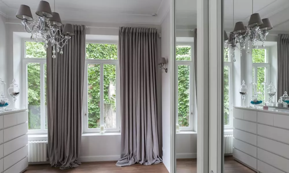 30 idées d’habillage de fenêtre – Comment s’habiller avec des rideaux, des stores et des volets ?