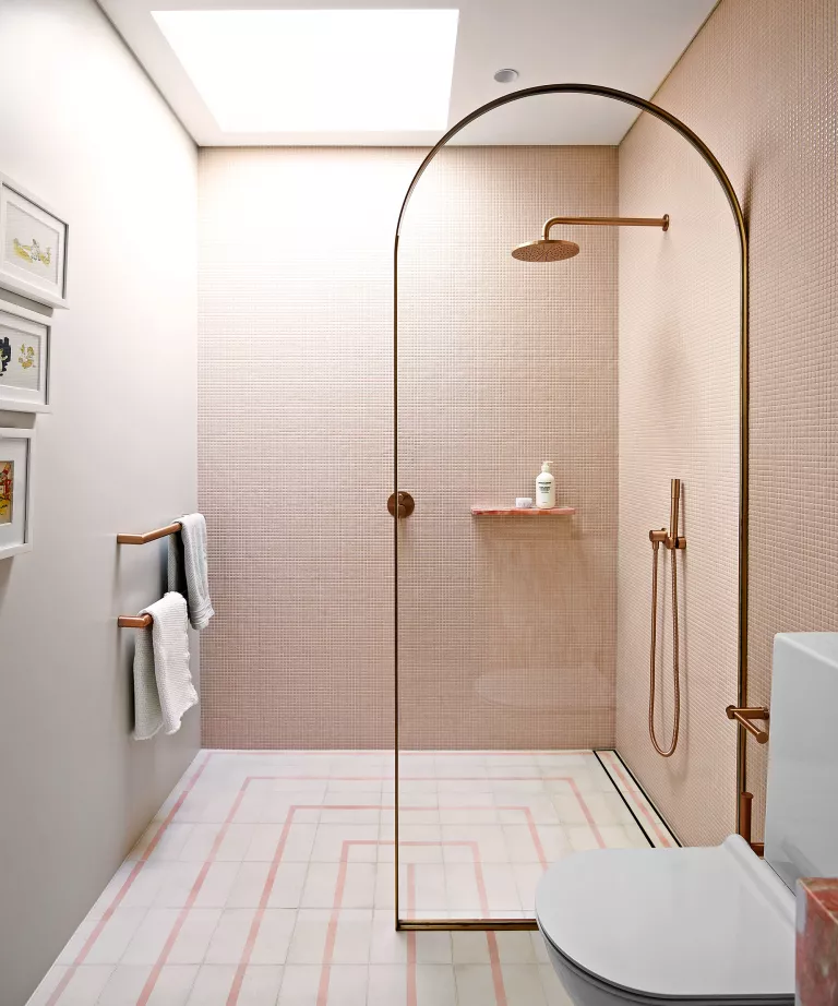 Tendances salle de bain 2023: 33 nouveaux looks inspirants pour votre douche 13 ecran de releve salle de bain