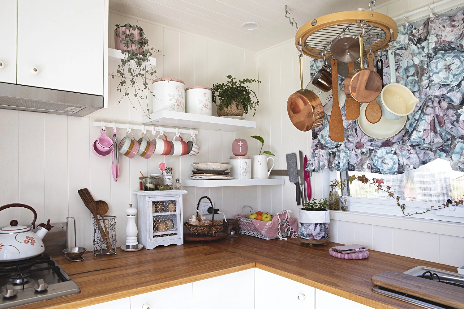 Comment aménager une petite cuisine: 16 façons de tirer le meilleur parti d’un petit espace