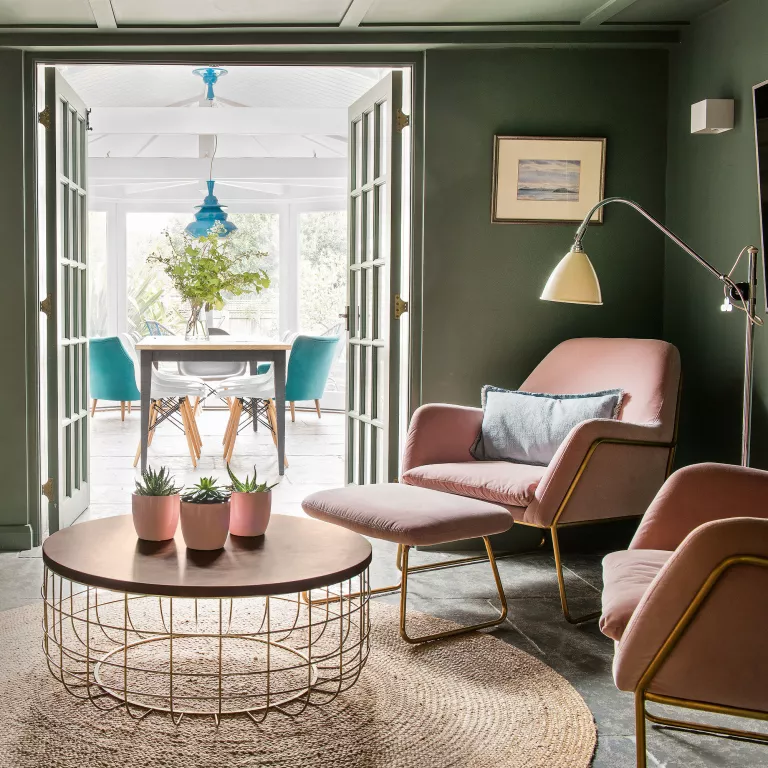 30 idées d'éclairage de salon pour illuminer votre espace de vie 10 idees declairage de salon 7